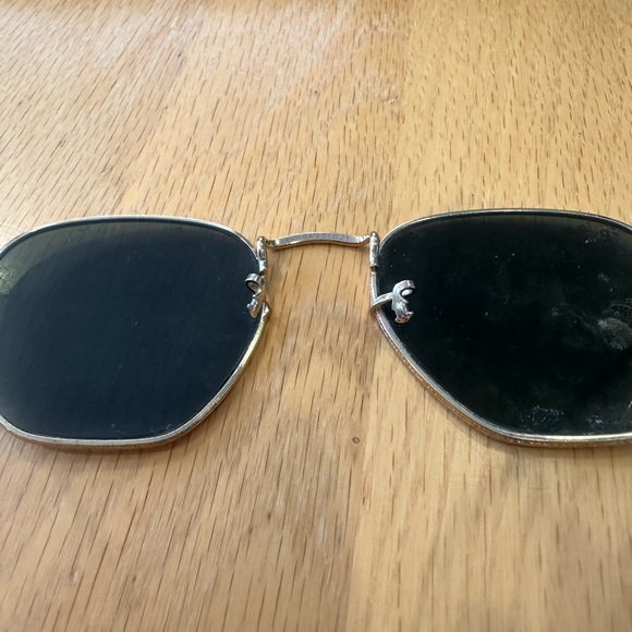 Ray-Ban - Picture 2 of 3